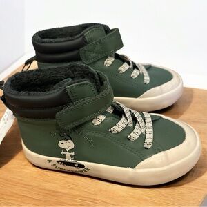 NEW Snoopy High Top Sneakers – Toddler Size 9.5 (EUR 27) – Green